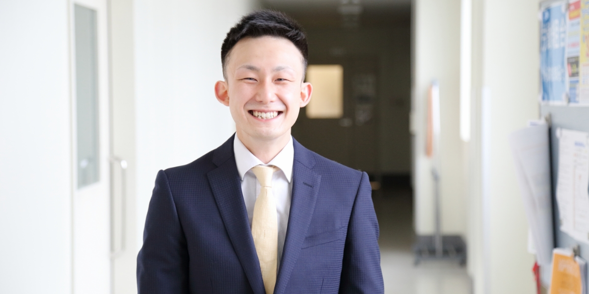 先輩社員